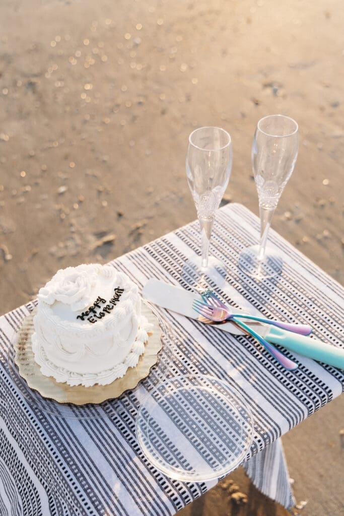 Elopement wedding cake